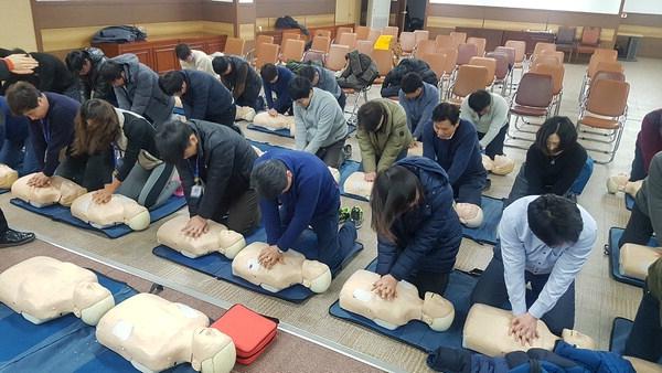 [하나병원] 심폐뇌소생술 교육 썸네일 이미지