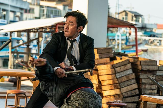 액션은 볼 만한데…스토리도 관객 평가도 ‘브로큰’ [경건한 주말] 썸네일 이미지