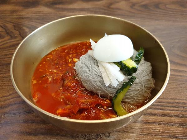 동래구 함흥냉면갈비탕...깔끔한 육수, 특제 비빔양념 인기  썸네일 이미지