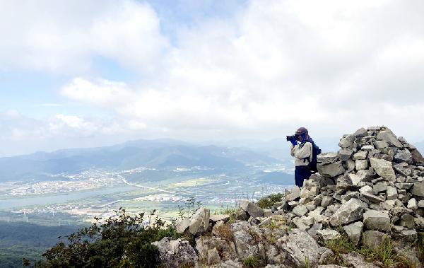 [금정산챌린지8]금백종주-도전 의지만 있다면 '하루 완등' 가능한 고원 순례길 썸네일 이미지