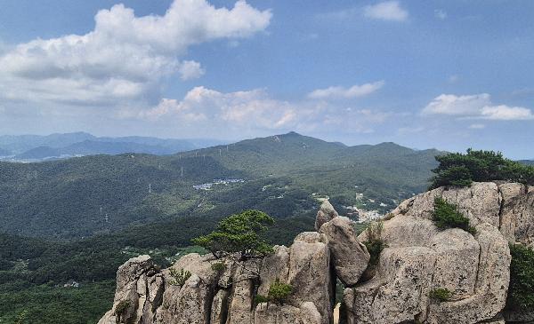“금정산 국립공원, 도심형 맞춤 관리 계획 세워야” 썸네일 이미지